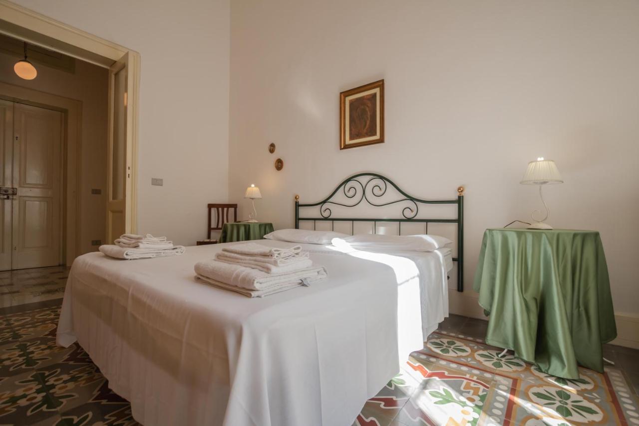 Dimora Apulia Bed & Breakfast Brindisi Exterior photo